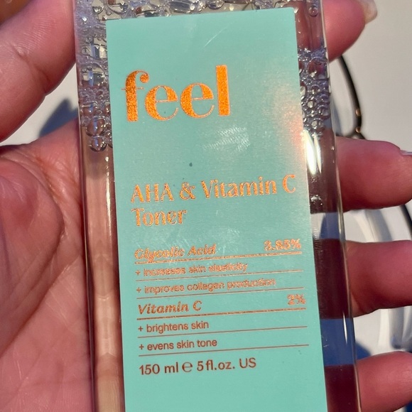 AHA & Vitamin C Toner - Mint Green - Picture 5 of 6